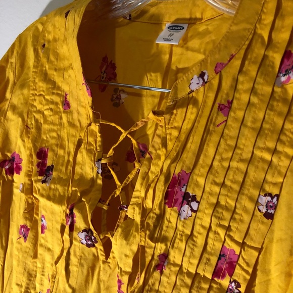 Floral vibrant yellow dress 3/4 sleeves - Picture 3 of 6